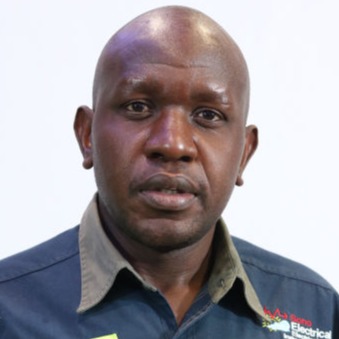 Saul Hlungwani CEO 073 039 2280